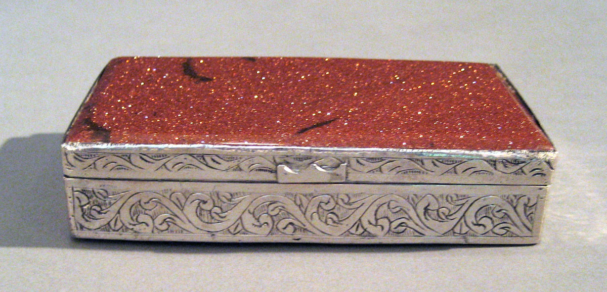 1958.2937 Silver Box front