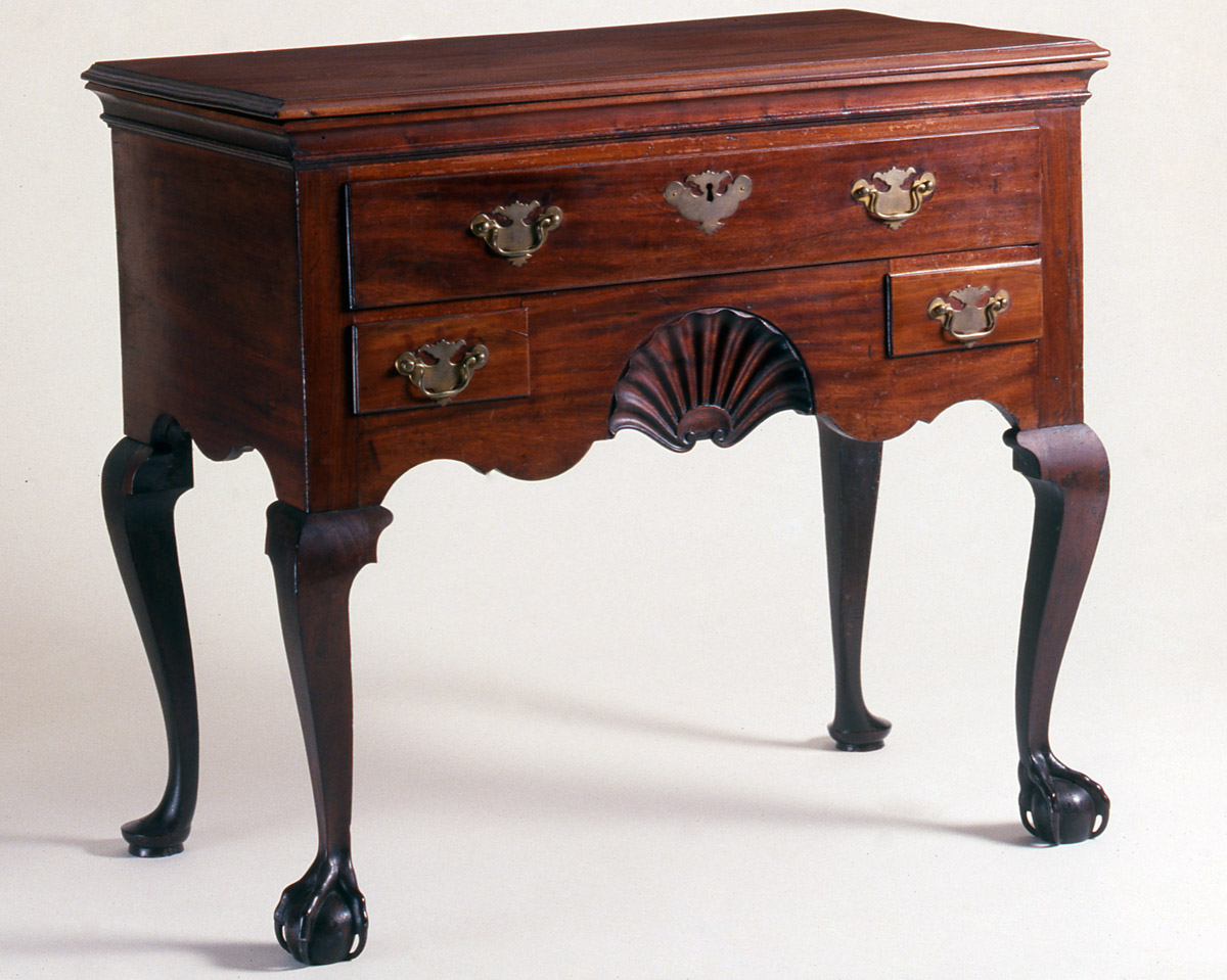 1955.0036 Table, Dressing table