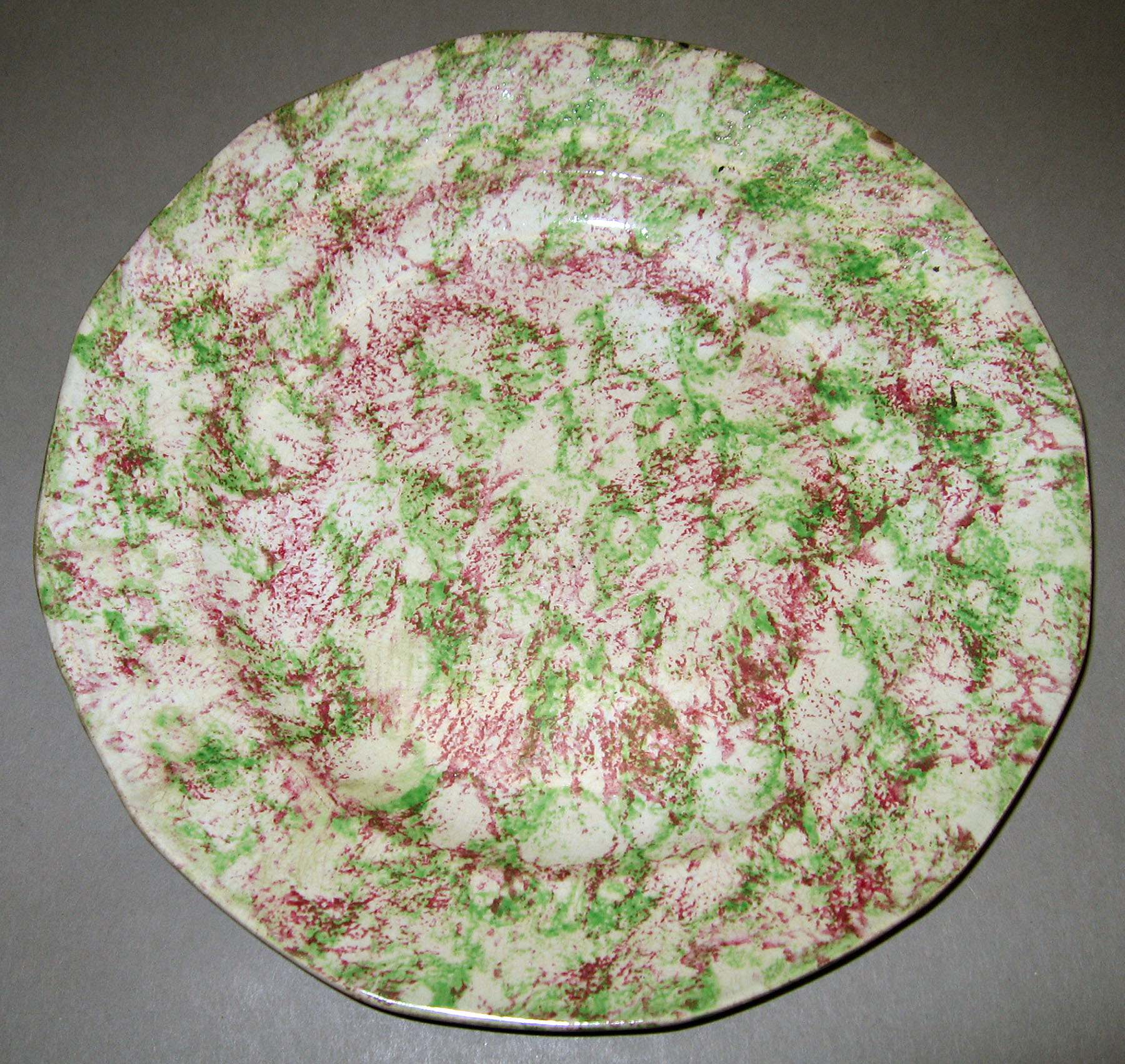 1965.0867 Spatterware plate