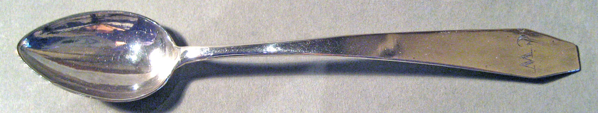 1961.0935.005 Silver Spoon upper surface