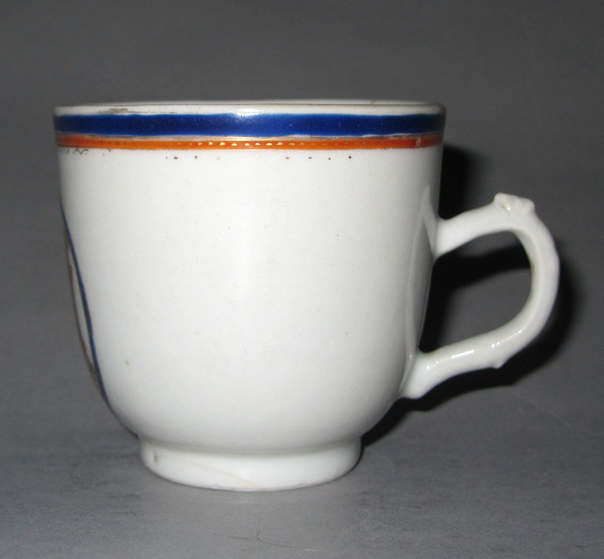 1956.0038.045 Porcelain cup