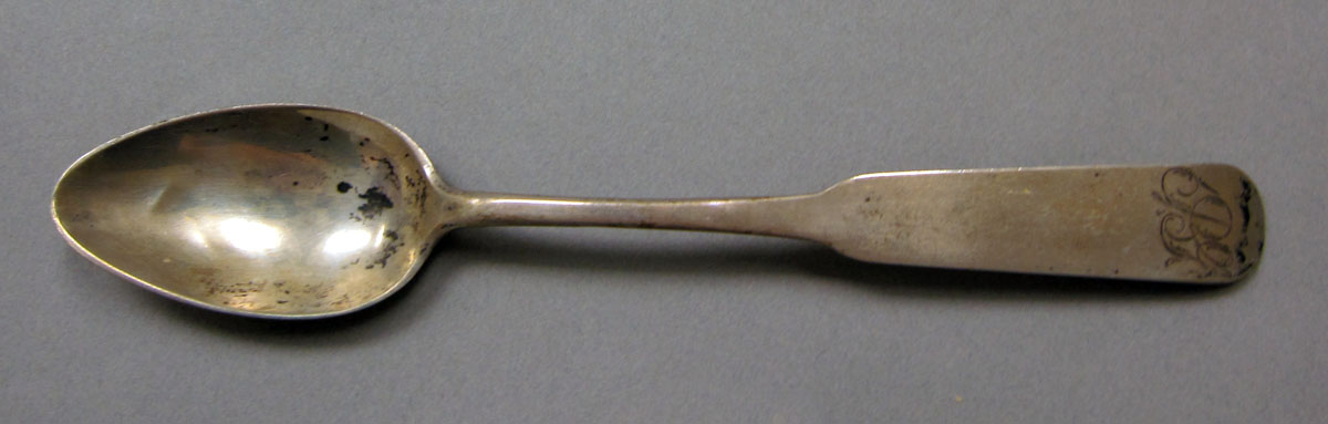 1962.0240.392 Silver spoon upper surface