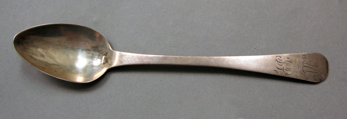 1962.0240.412 Silver spoon upper surface