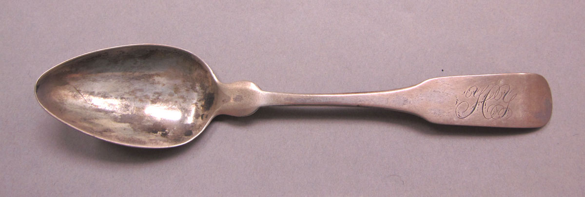 1962.0240.340 Silver spoon upper surface