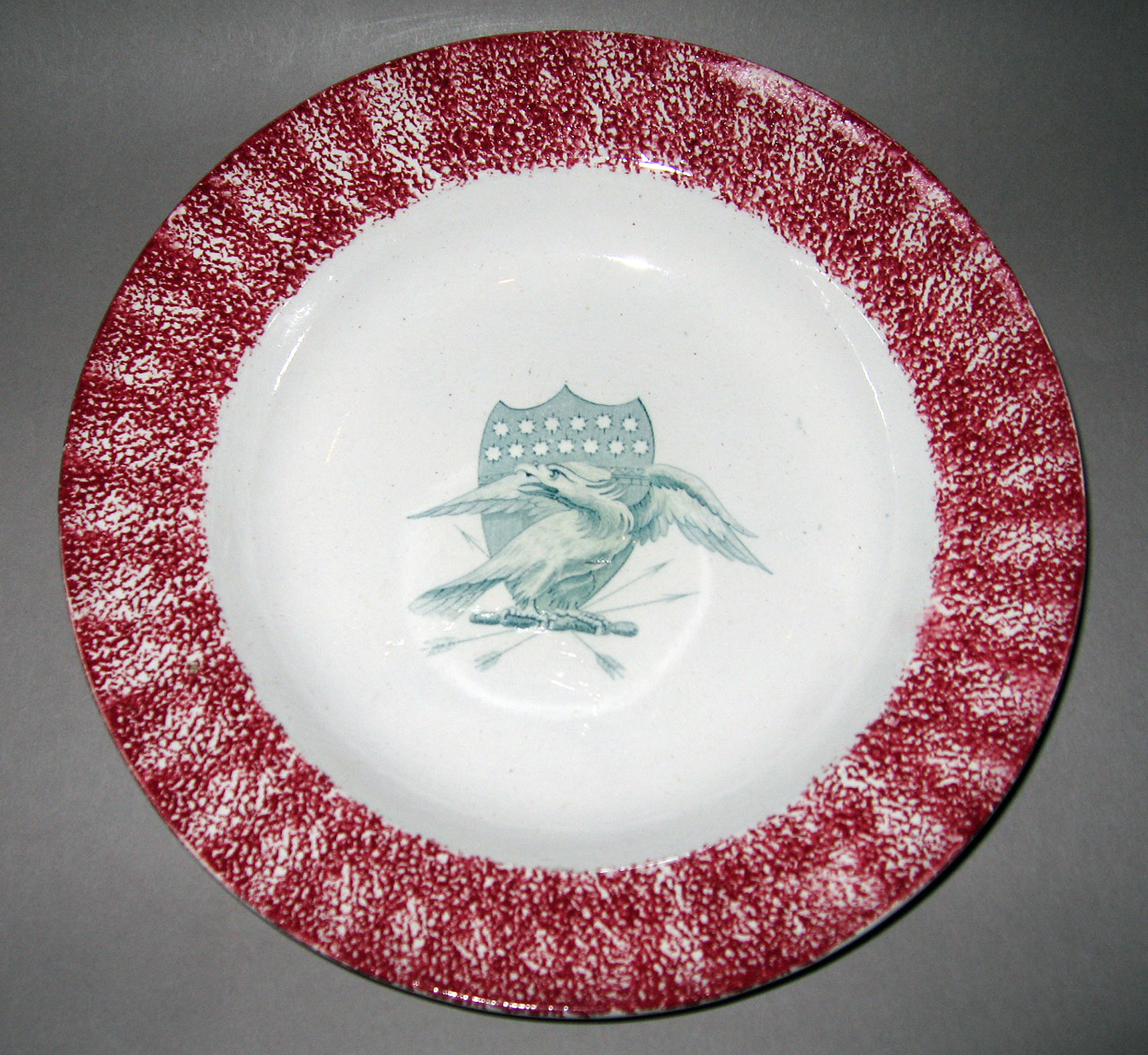 1965.0870.002 Spatterware soup plate