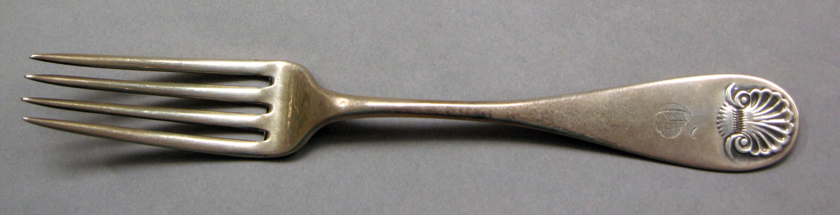 1962.0240.508 Silver fork upper surface