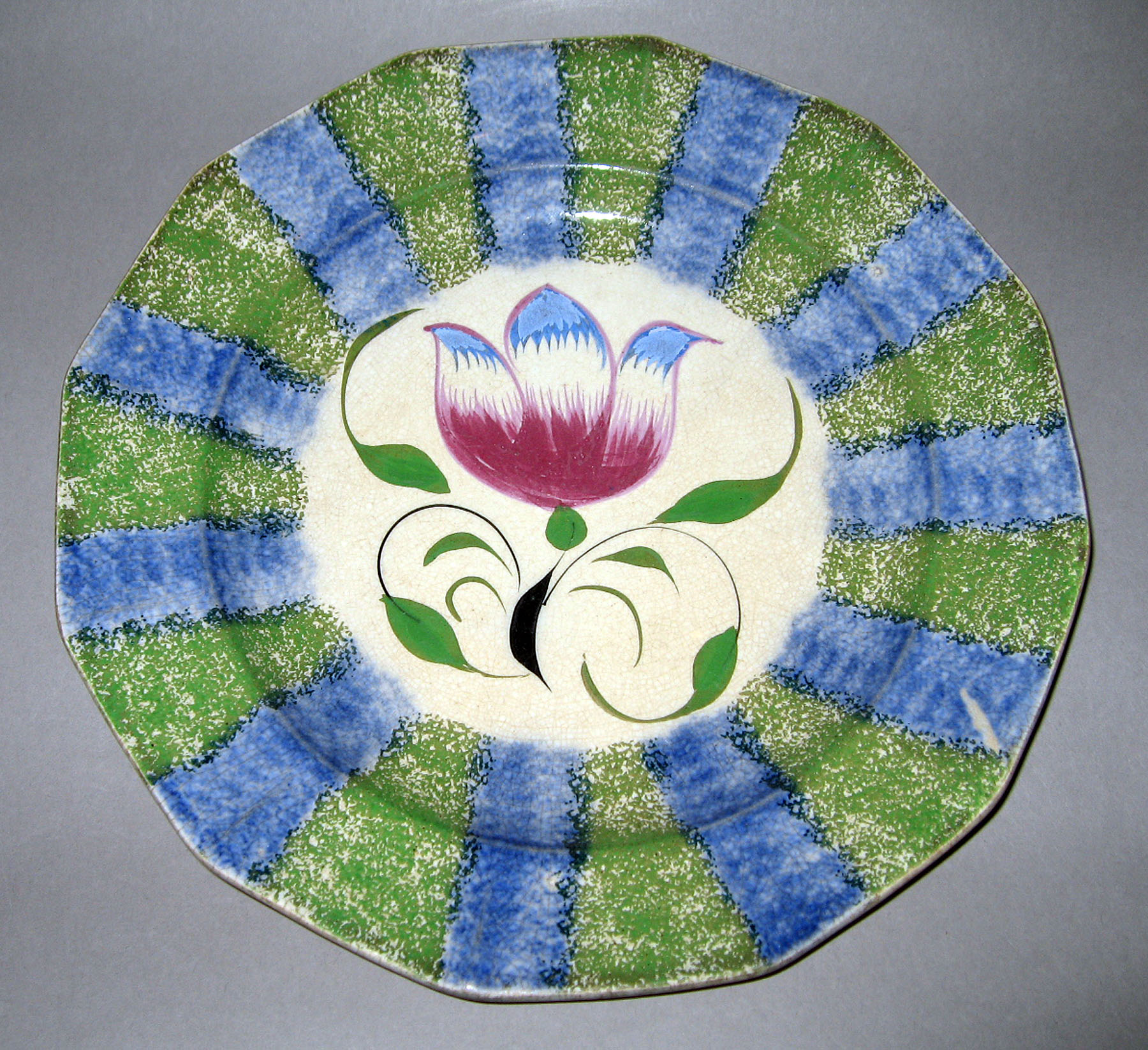 1965.0763.001 Spatterware plate