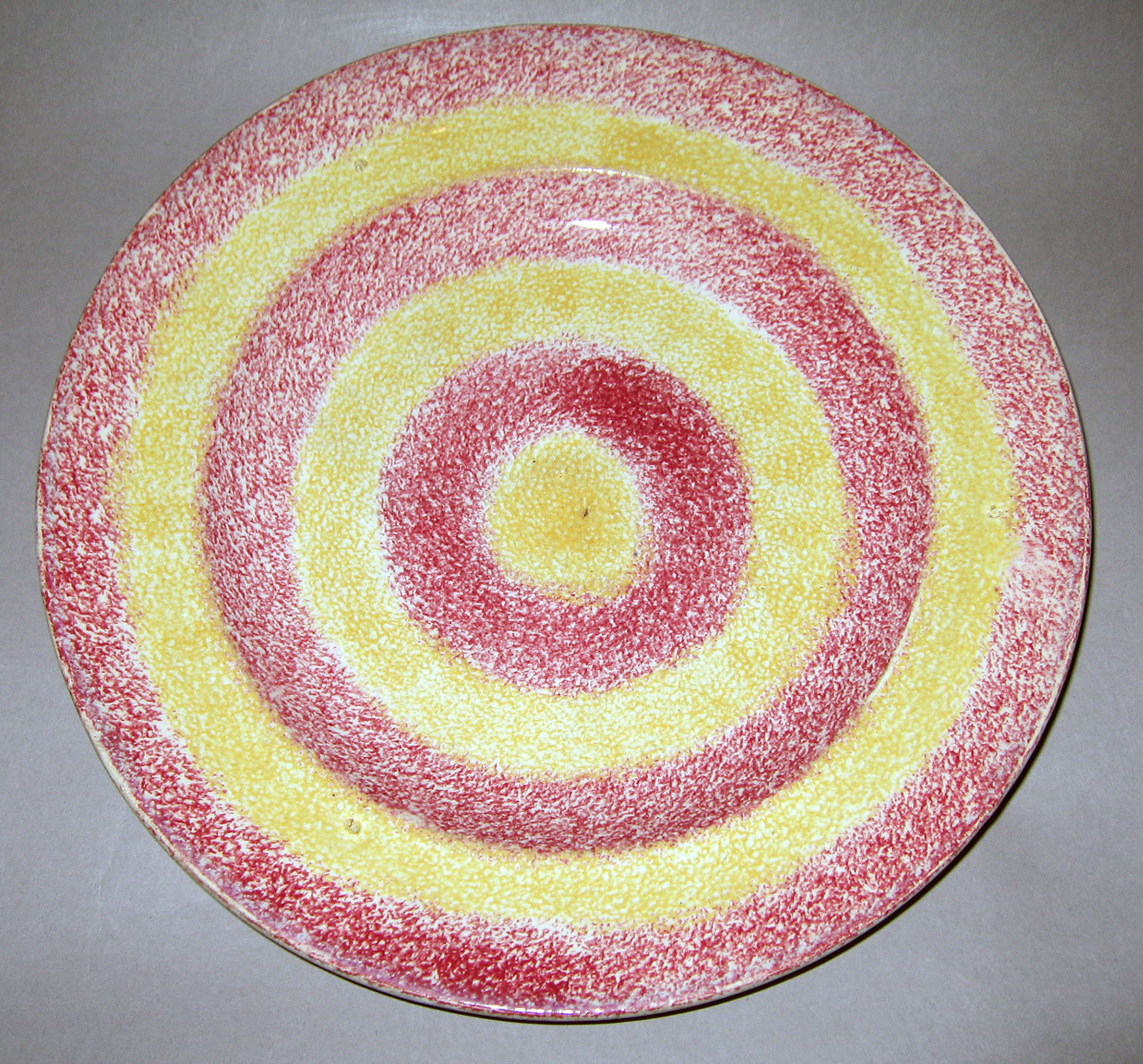 1965.0774.002 Spatterware plate