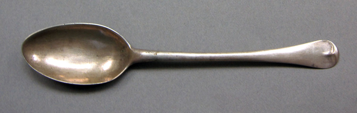 1962.0240.613 Silver spoon upper surface