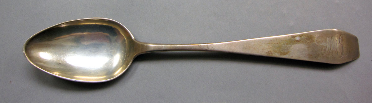1962.0240.1060 Silver spoon upper surface