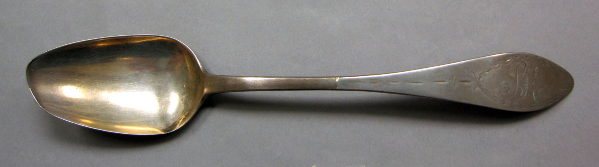 1962.0240.1137.001 Silver spoon upper surface