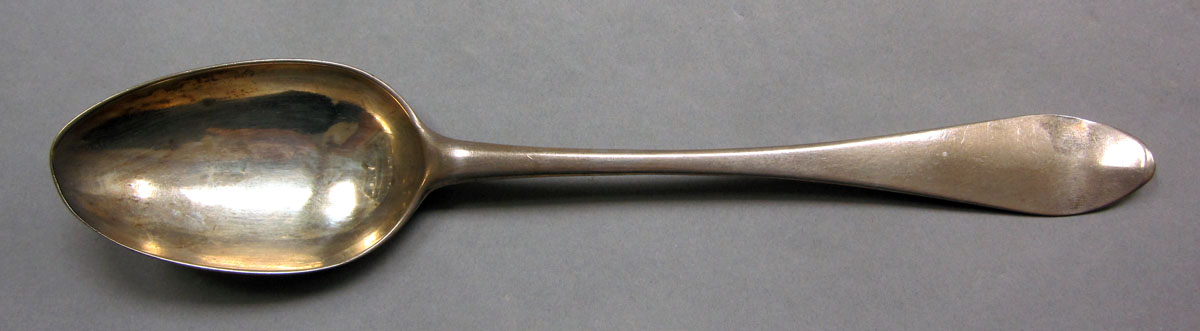 1962.0240.1138 Silver spoon upper surface
