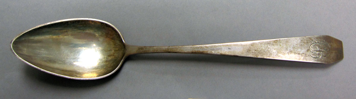 1962.0240.1184 Silver spoon upper surface