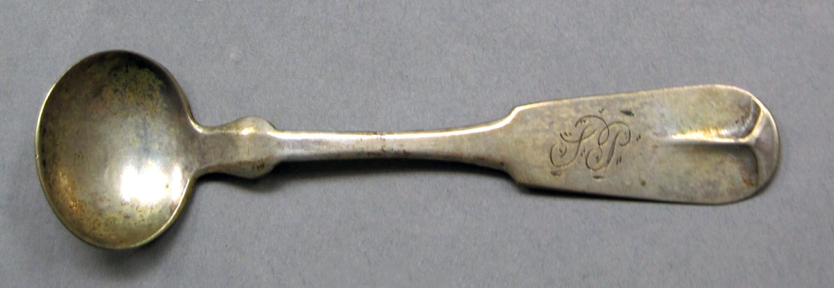 1962.0240.782.002 Salt spoon upper surface