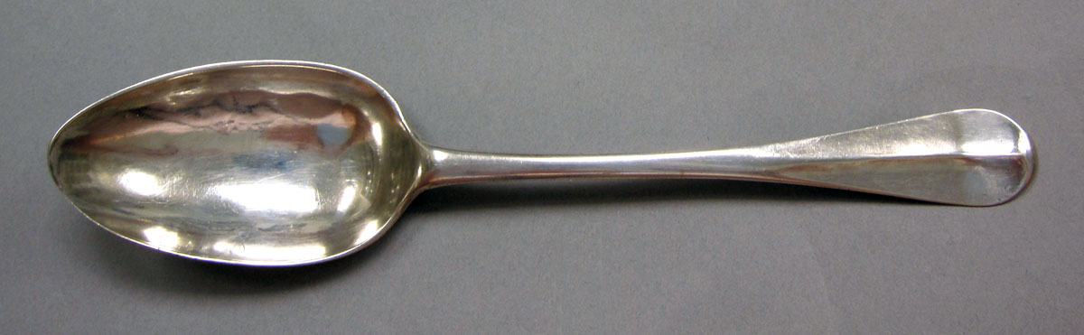 1962.0240.1305 Silver spoon upper surface