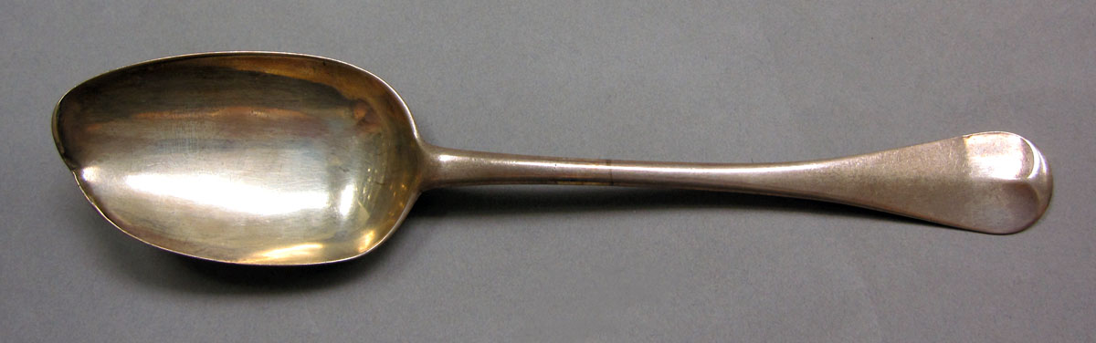 1962.0240.1351 Silver spoon upper surface