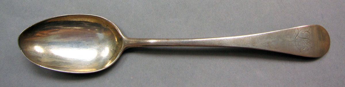 1962.0240.1402 Silver spoon upper surface