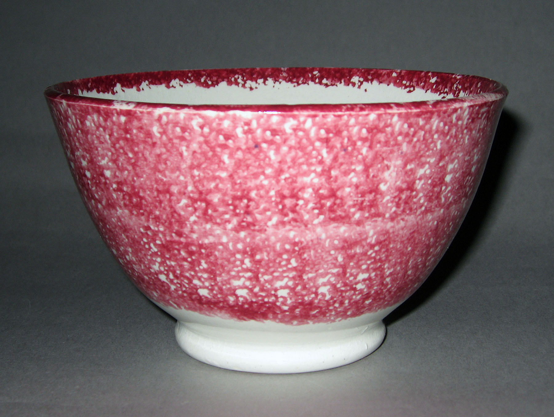 1965.0865.001 Spatterware bowl