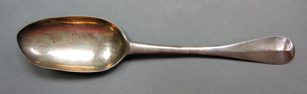 1962.0240.1451 Silver spoon upper surface