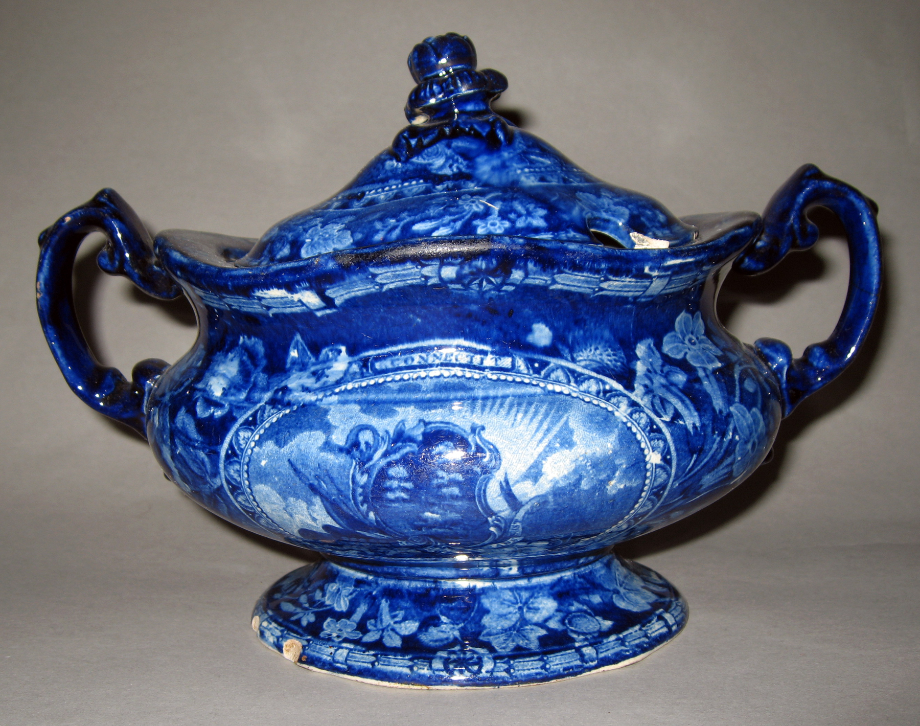 1953.0183.001 A, B Tureen