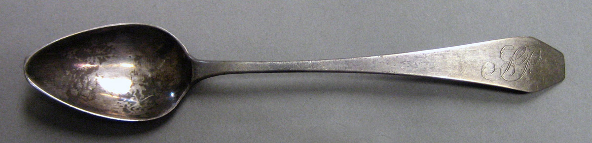 1970.0241 Teaspoon upper surface