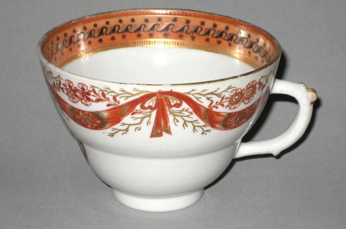 2012.0040.007 A Teacup