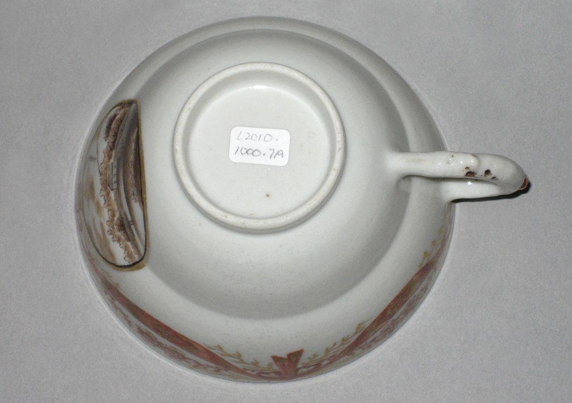 2012.0040.007 A Teacup, underside