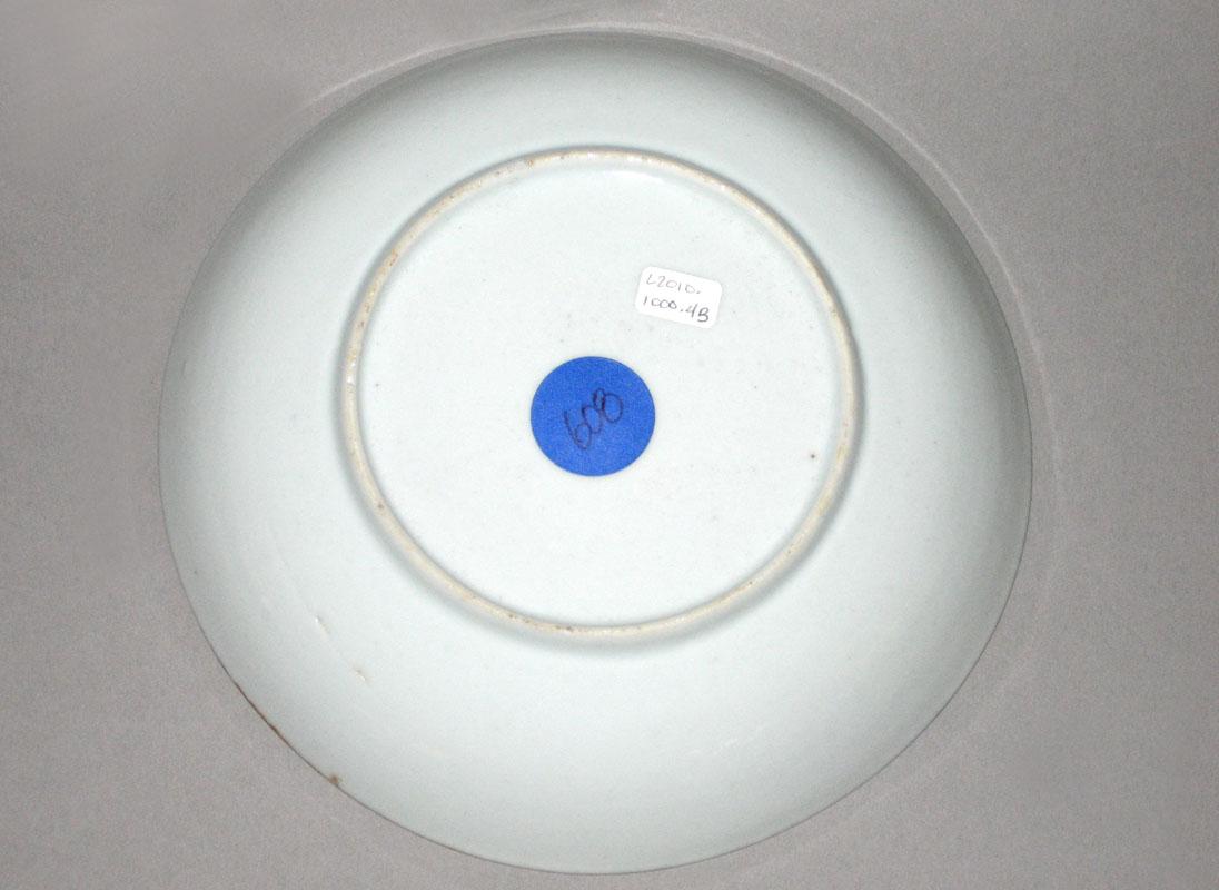 2012.0040.004 B Saucer, underside
