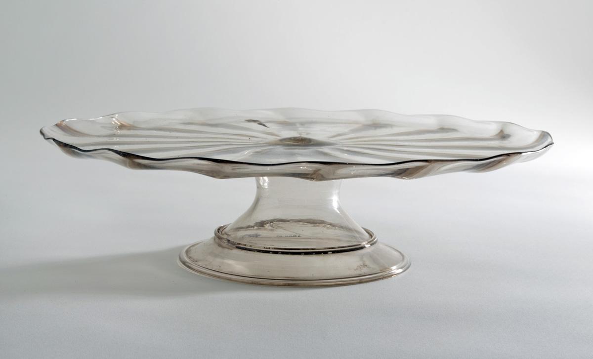 2010.0002 Glass tazza or stand top, view 2