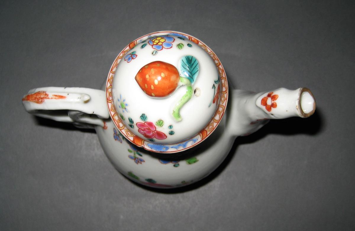 1958.2674 A, B Pitcher top view