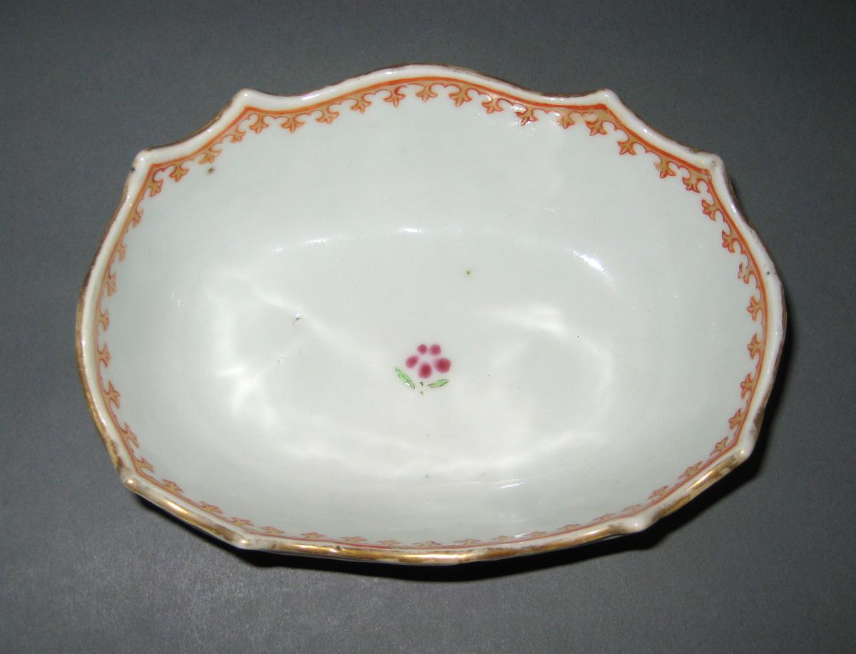 1958.2679 Dish top view
