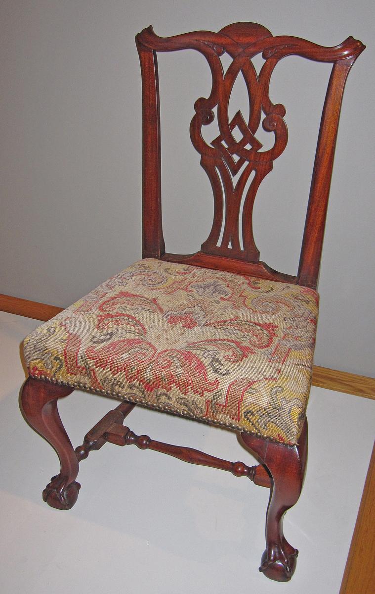 2010.0001.010 chair, view 2
