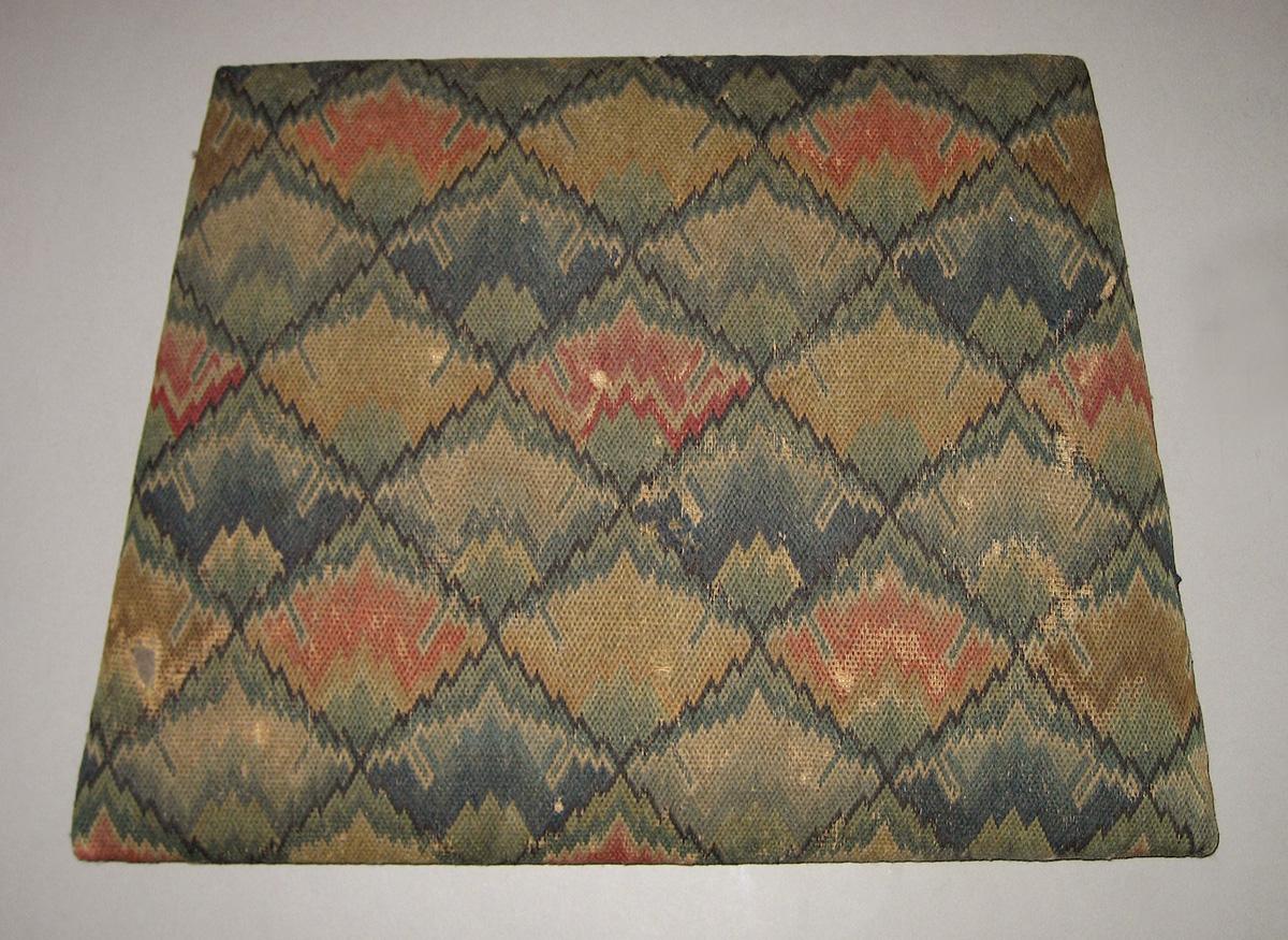 Slip seat 1969.5537 view 1