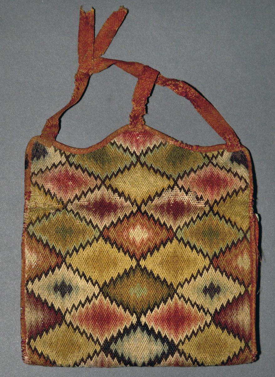 1958.2730 Pocketbook, Pattern