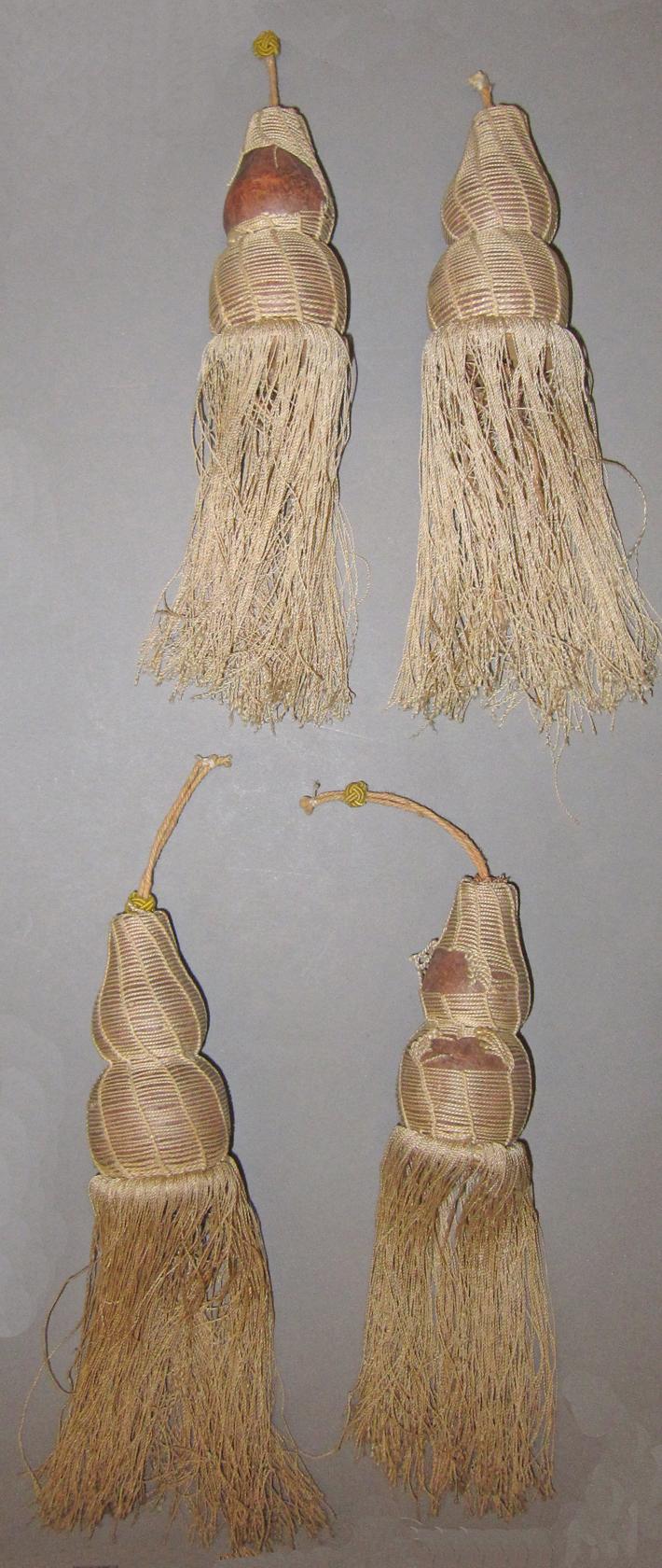 2010.052 tassels group