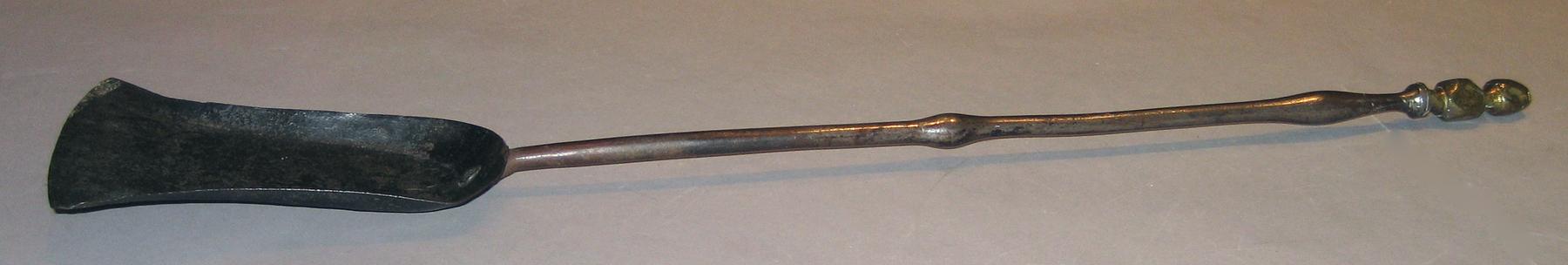1958.2739 Shovel