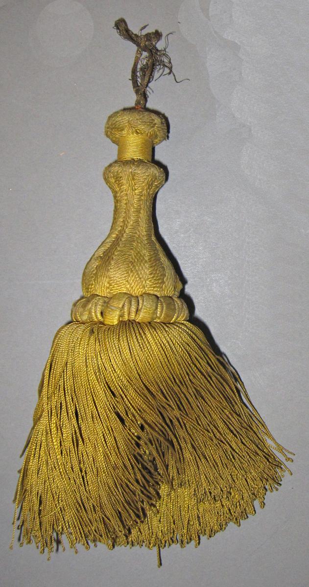 1969.5566 tassel