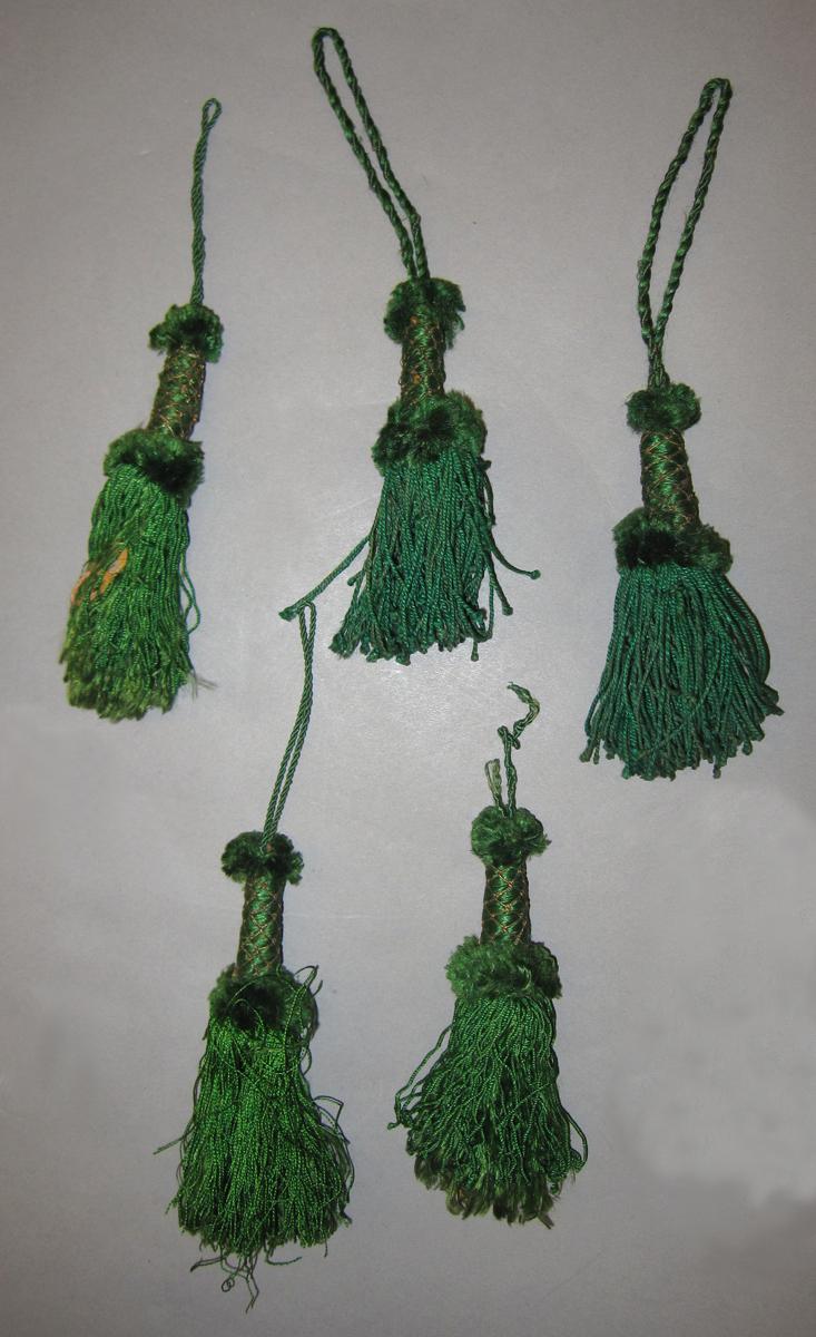 2010.0619-.0623 tassels