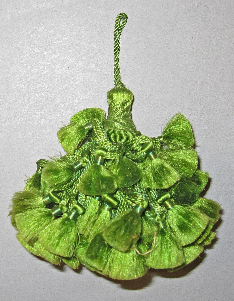 2010.0632 tassel