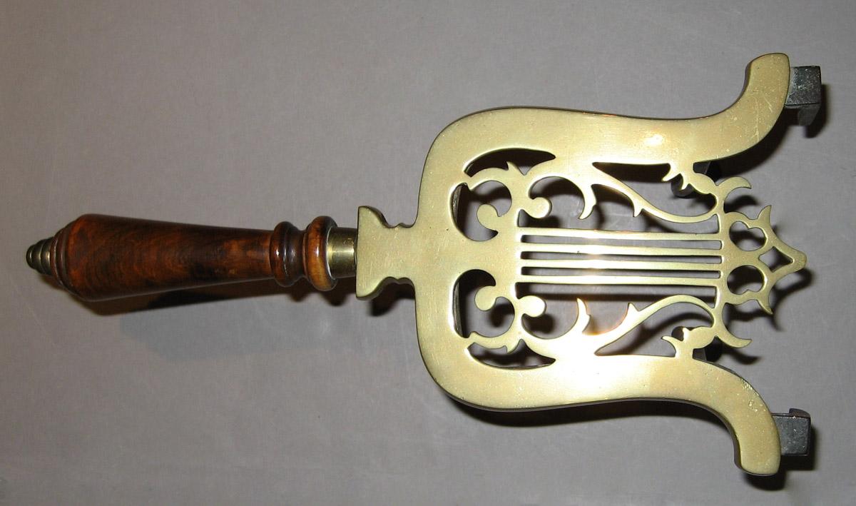 1958.2746 (detail) Trivet