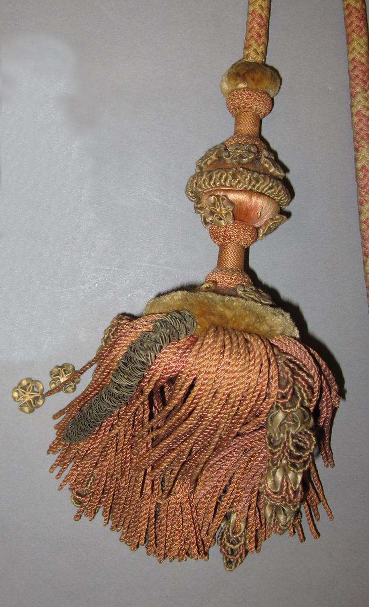 2010.0655 passementerie, detail 1