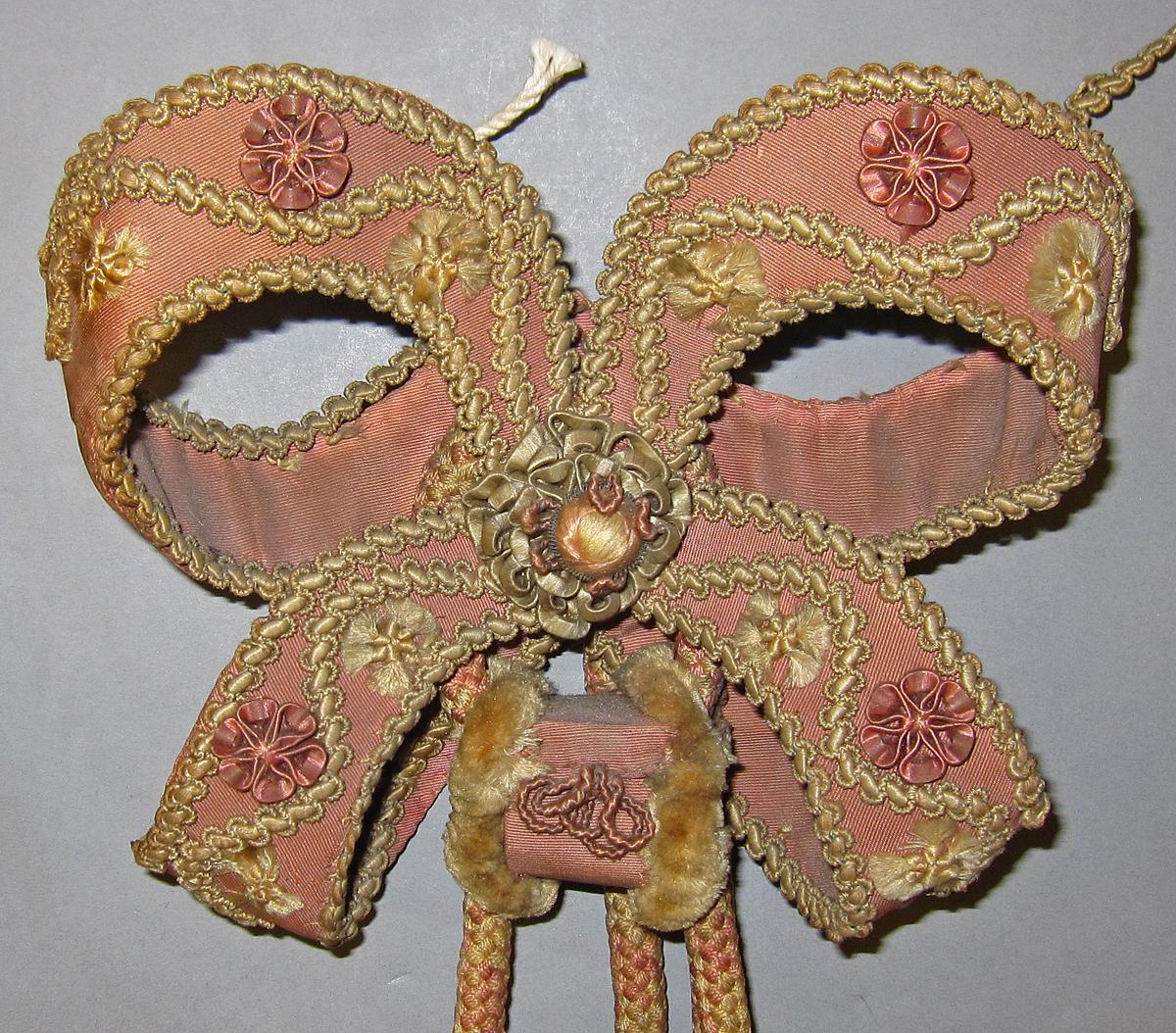 2010.0655 passementerie, detail 2
