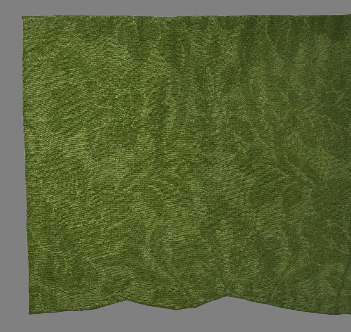1976.0521 L Bed Hanging, Valance, Edge Detail