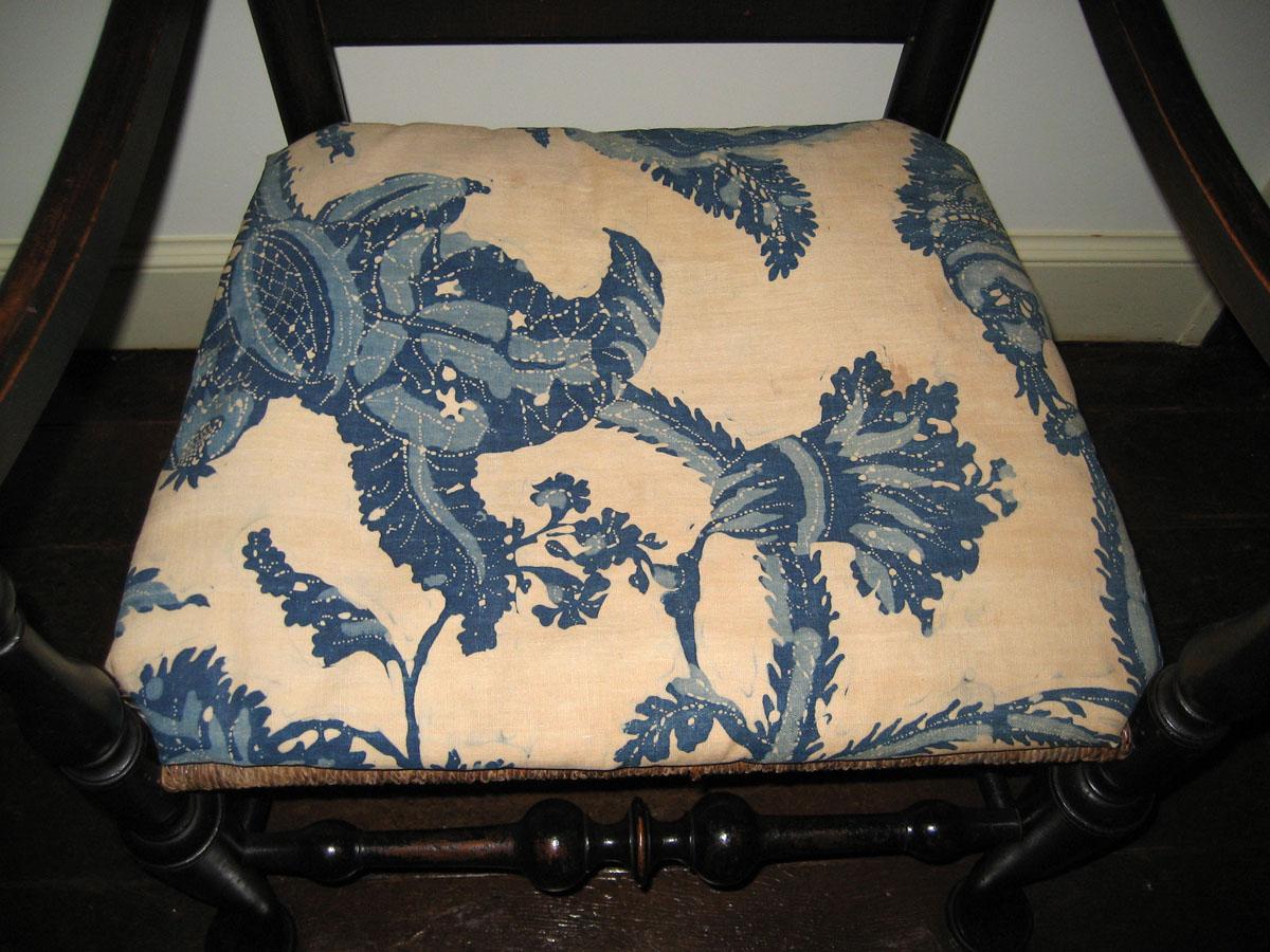 1969.5567 cushion on chair 1958.1022  view 1