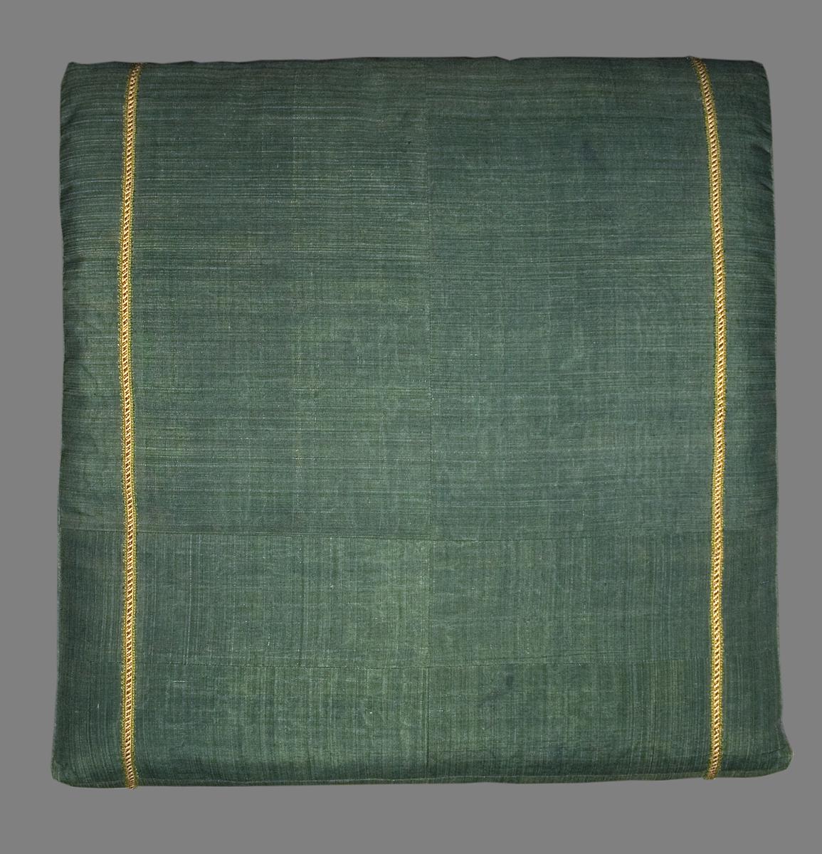 1969.4636 Cushion
