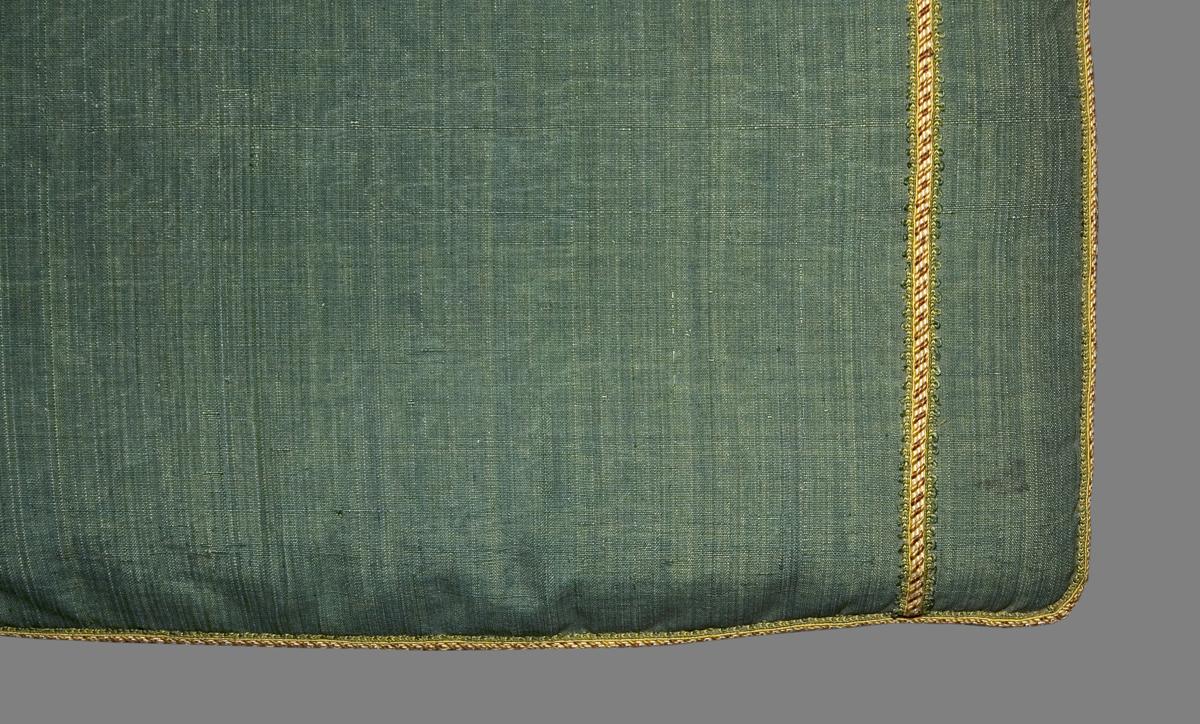 1969.4638 Cushion, Mattress, Edge Detail