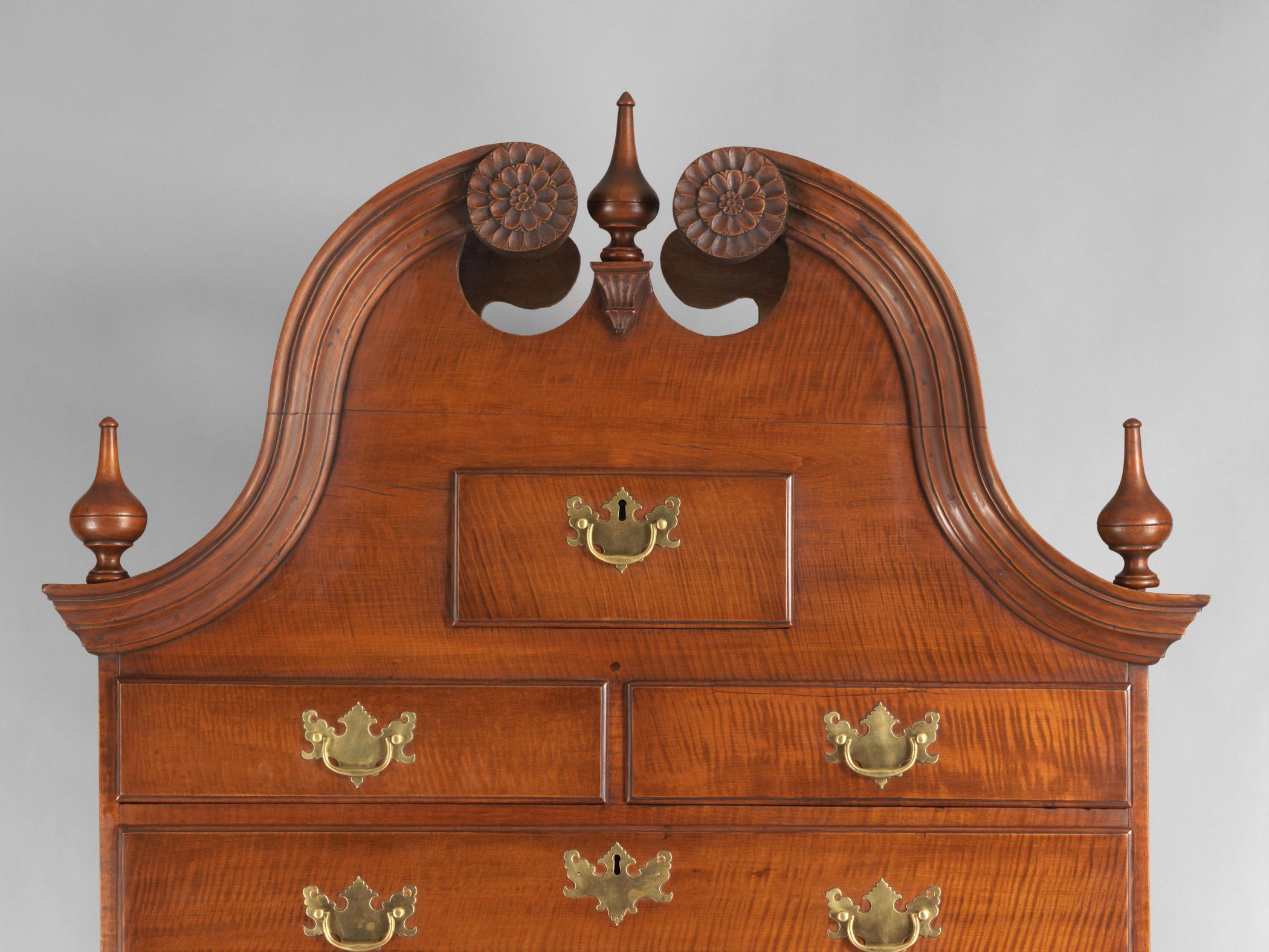 2015.0021.001 Chest of drawers, detail 1