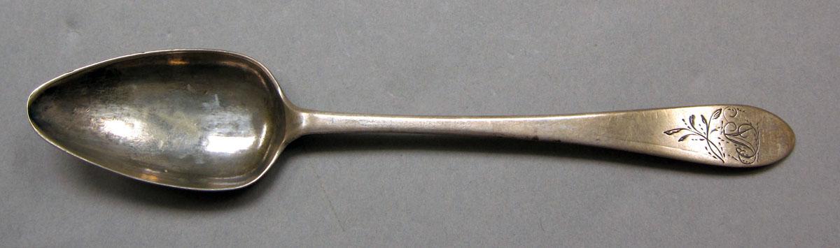 1962.0240.200 Silver spoon upper surface
