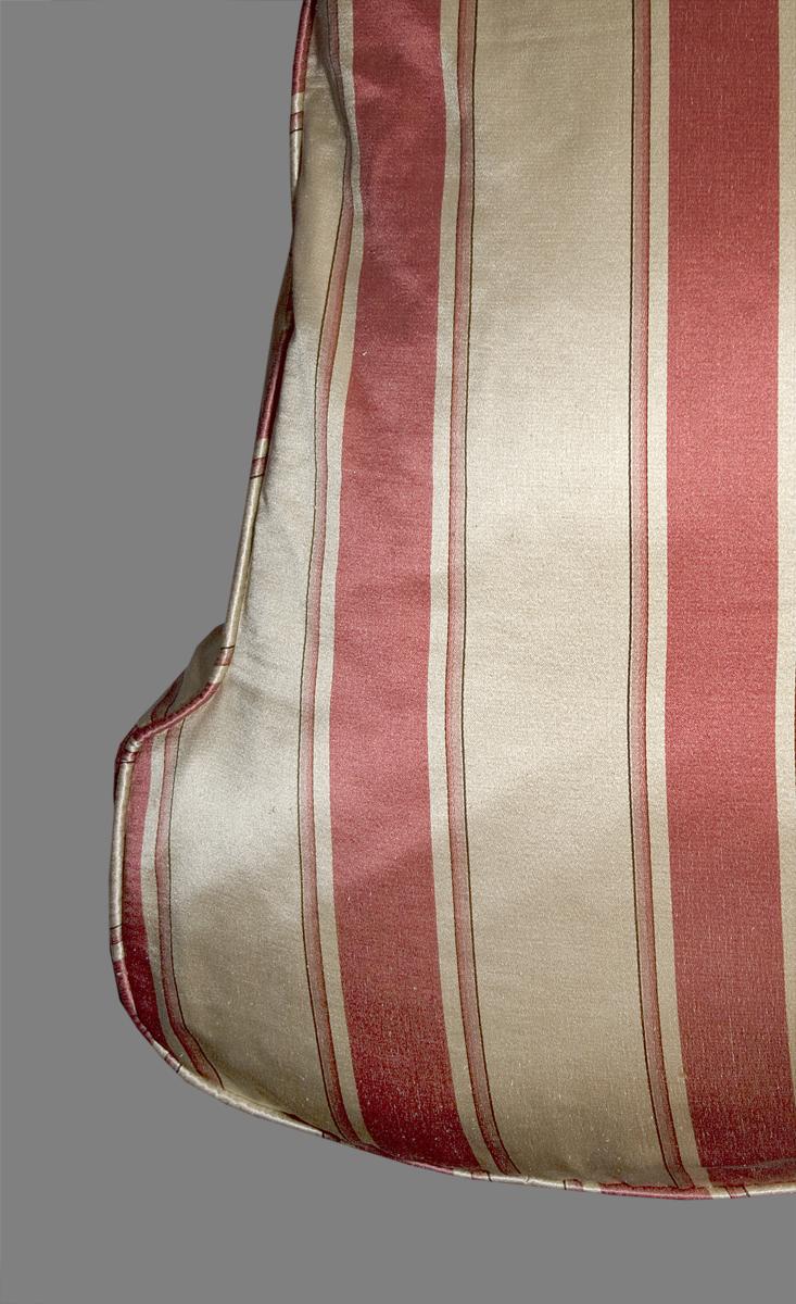 1969.5589.001 Cushion, Edge Detail