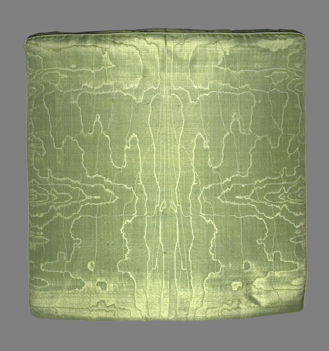1969.4230.002 Cushion